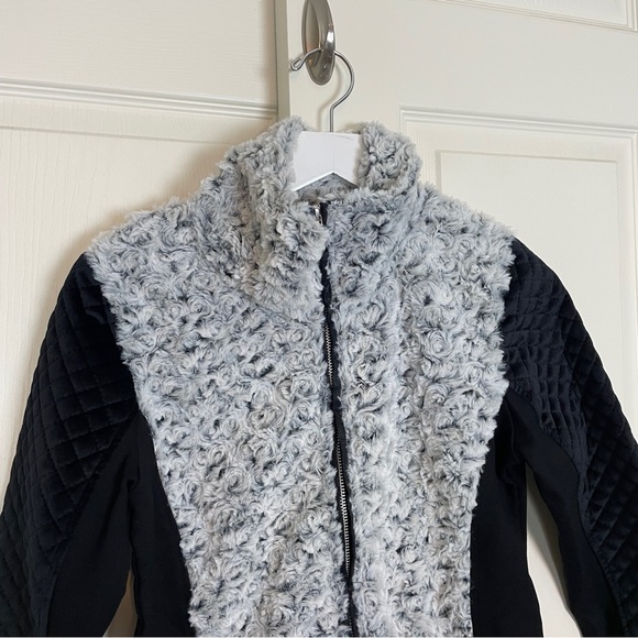 Wooly Bully Villa Plush Fleece Quilted Sleeve Zip Jacket NWOT - Picture 2 of 9